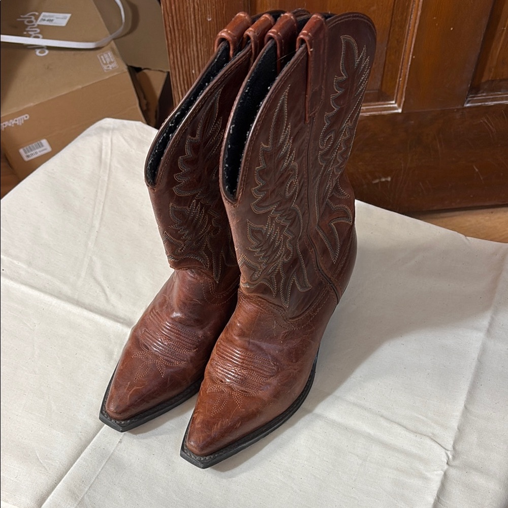 Laredo Brown Heeled Boots